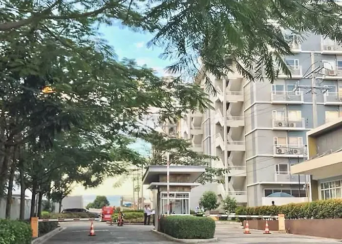 Apartment The Treehouse B @ Trees Residences Manila